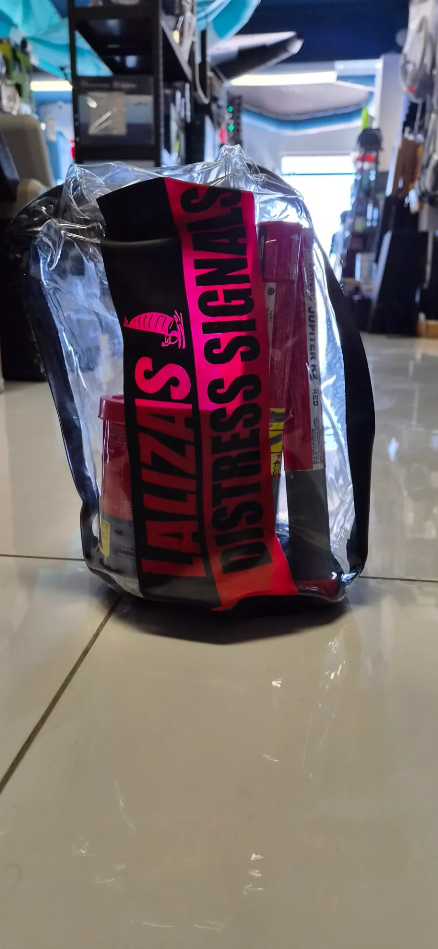 Set Flares 3Miles, Flares kit with Lalizas Bag (Distress Signals) S Registration