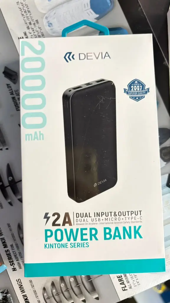 [0080] Powerbank 20000mah Devia