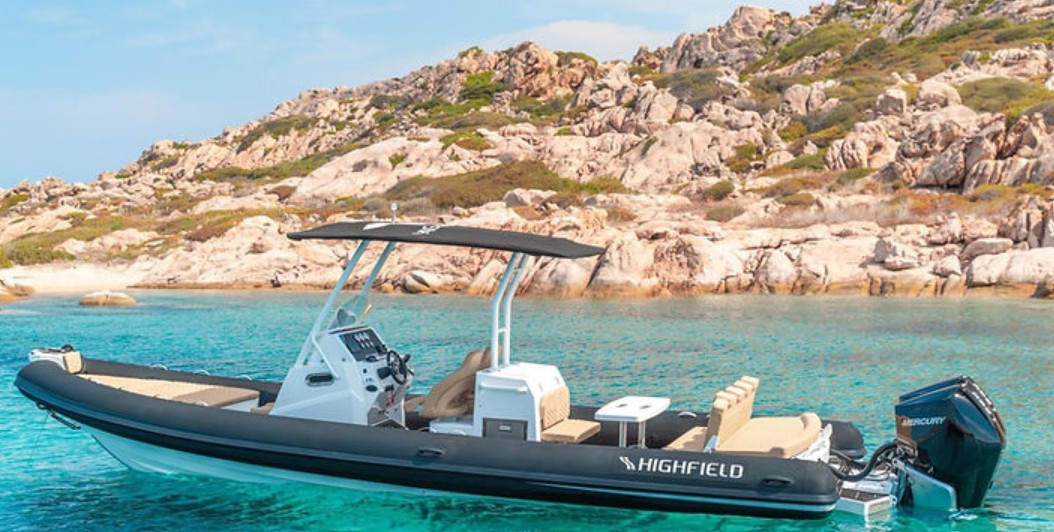Skippered Highfield Sport 900 (12Persons)